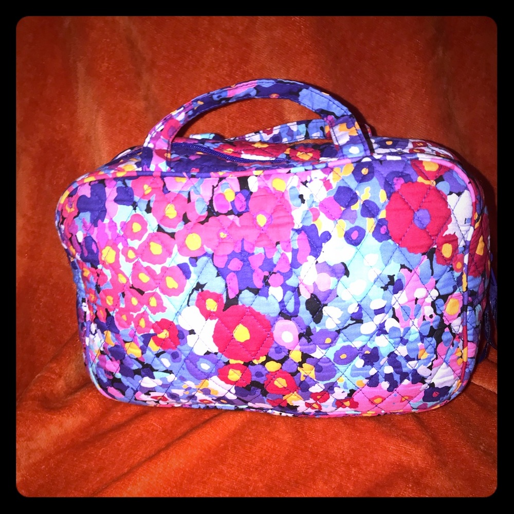 **SOLD**NWOT** Vera Bradley Grand Cosmetic Bag